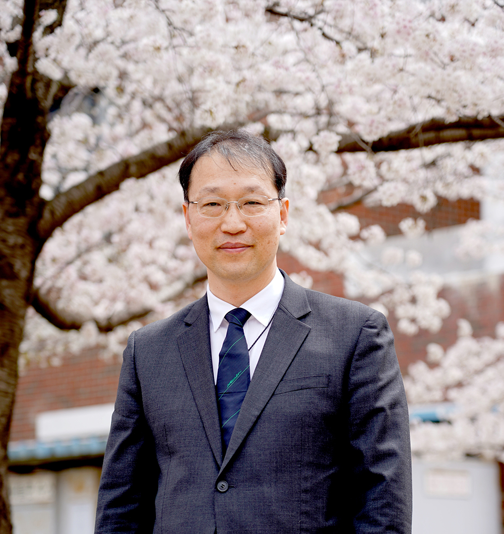 Professor Jaeyoung Lee of the School of Earth Sciences and Environmental Engineering was appointed as president of the Humboldt Club of Korea