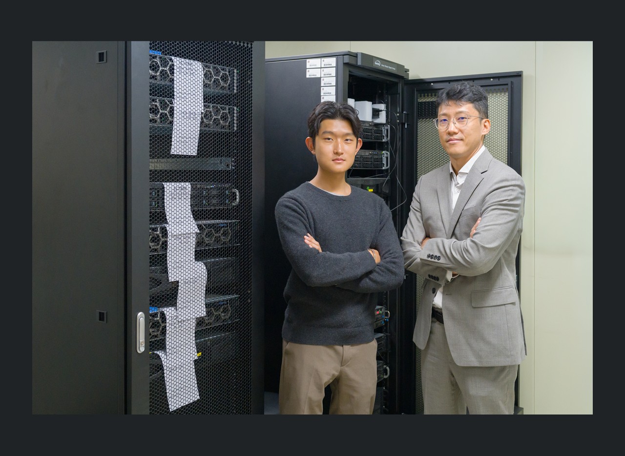 Professor Jihwan Park