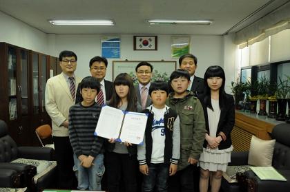 GIST Donated Science Books celebrating Science Day 이미지