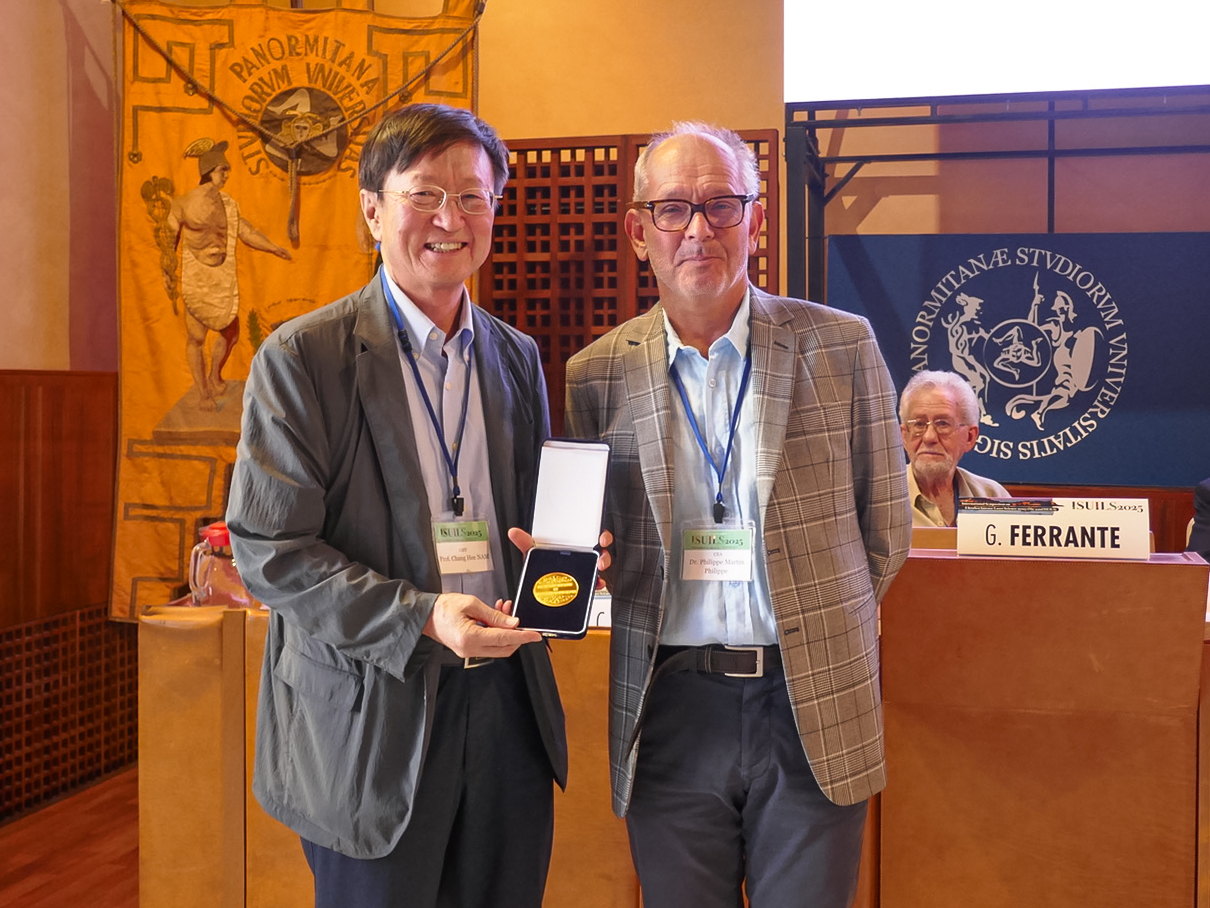 GIST Professor Chang Hee Nam wins the ISUILS Medal at the International Symposium on Ultra-Intense and Ultra-Fast Lasers 이미지