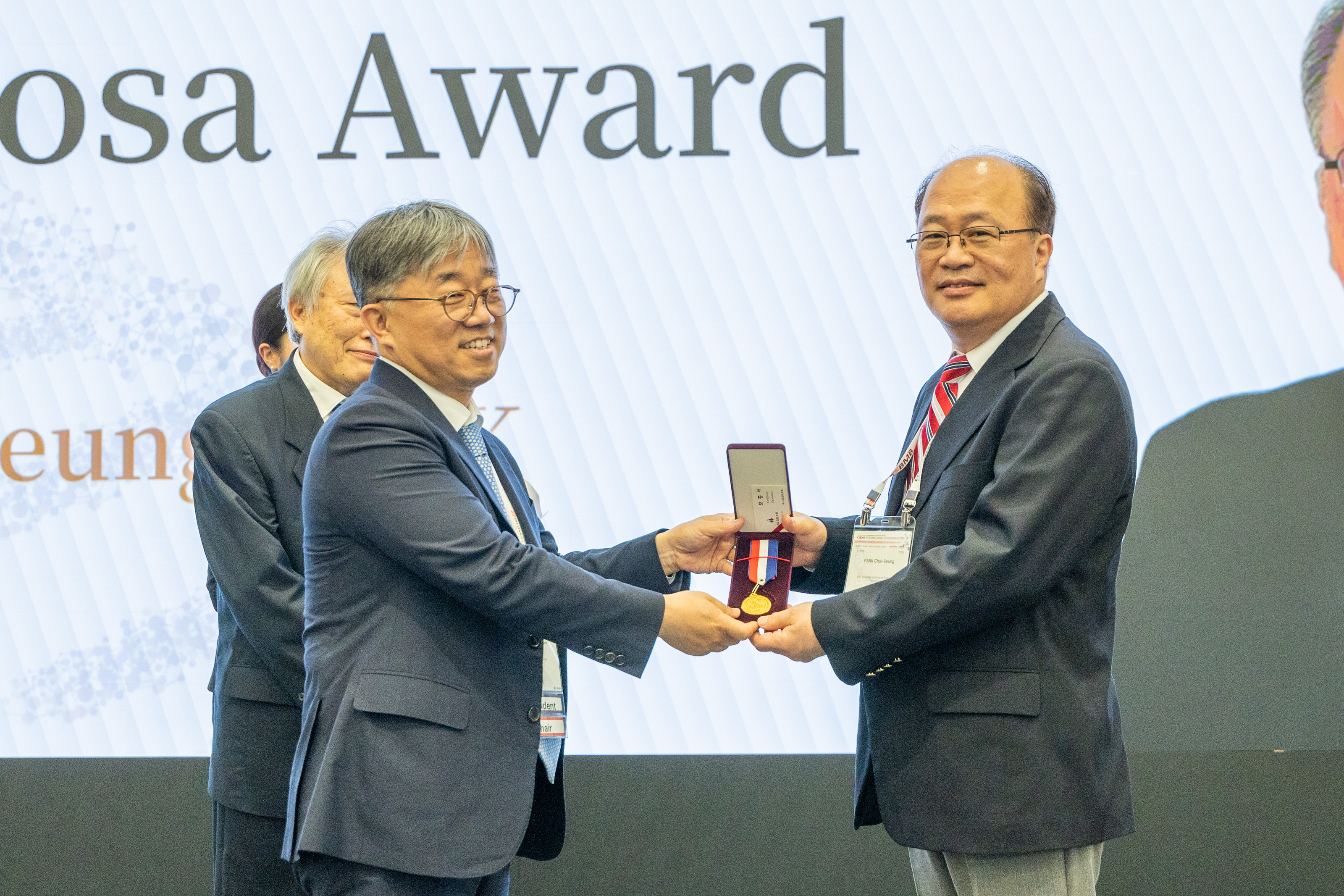 GIST Professor Chul-Seung Park wins ‘Moosa Lecture Award’ at Korean Society for Biochemistry and Molecular Biology 이미지
